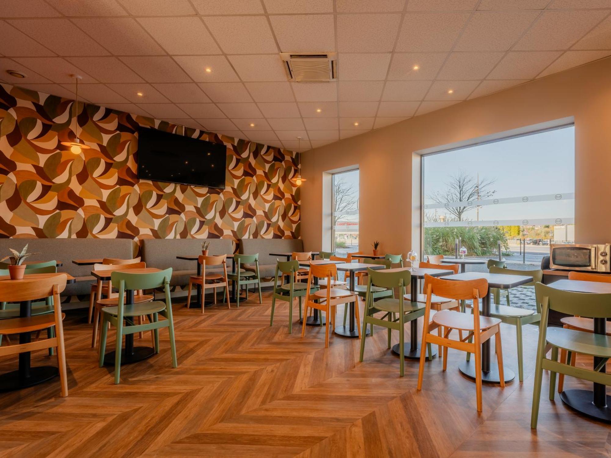 B&B Hotel Maubeuge Gare Екстериор снимка