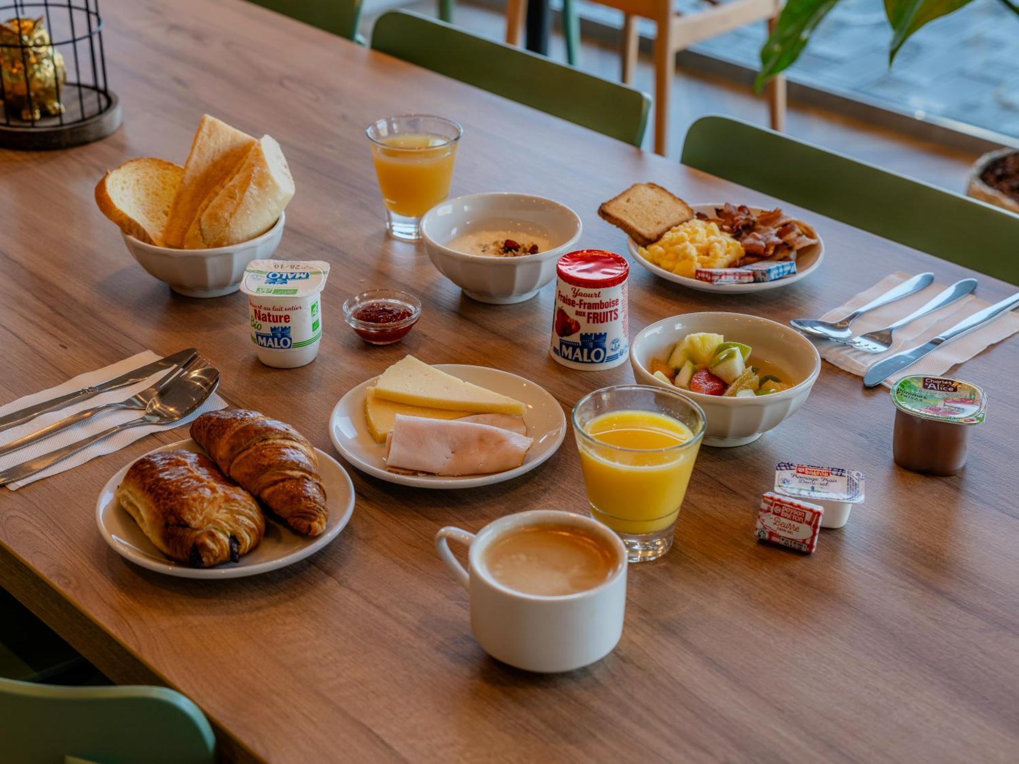 B&B Hotel Maubeuge Gare Екстериор снимка